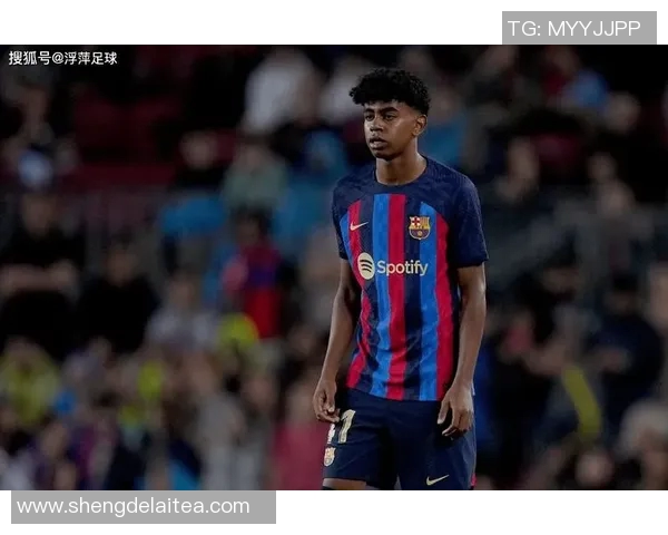 神秘面具下的足球巨星们揭示不为人知的故事与荣耀