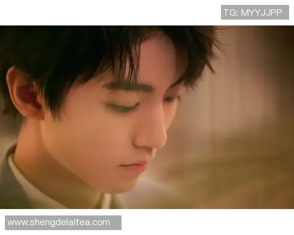 足球明星帅哥头像真人展现魅力与风采的完美瞬间